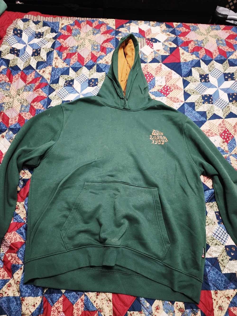 Quiksilver Green Hooded Windbreaker Pullover with Gold Lining